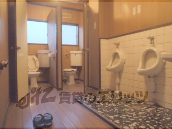 Toilet.  ※ Common use