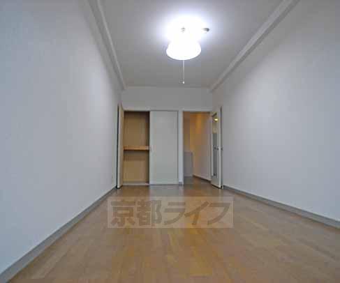 Living and room. Western-style is a flooring.