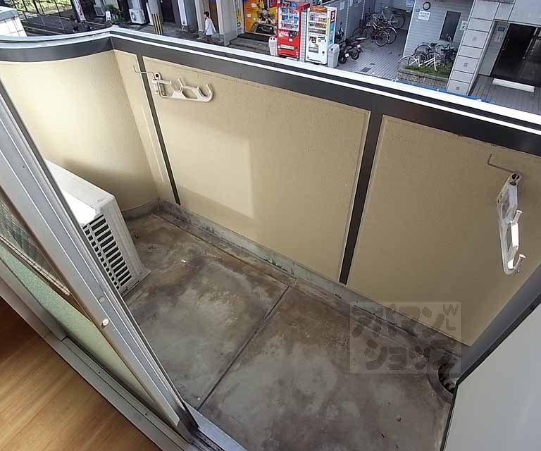 Balcony. It is a veranda.