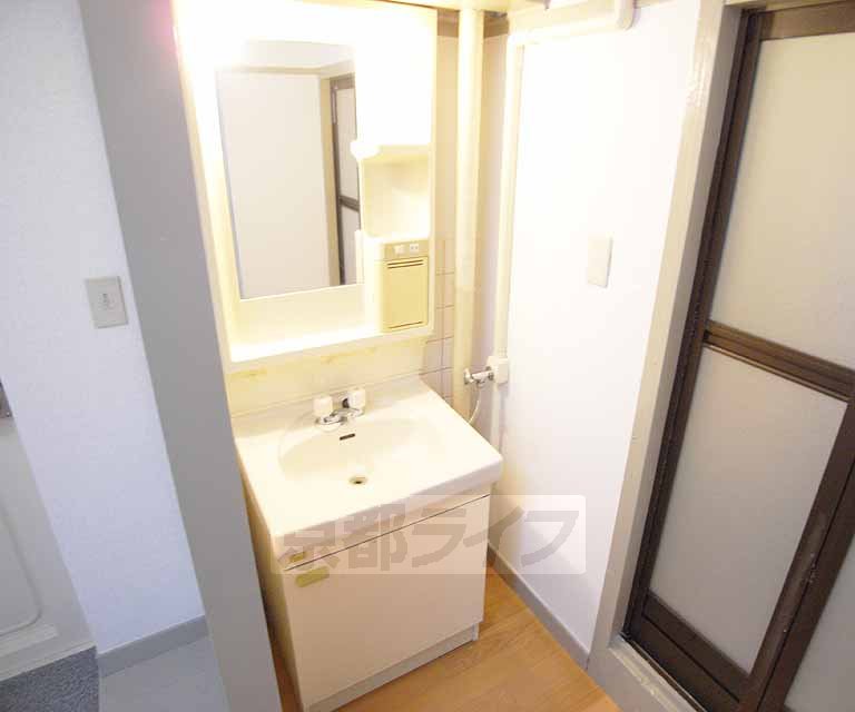 Washroom. Independence is a wash basin.