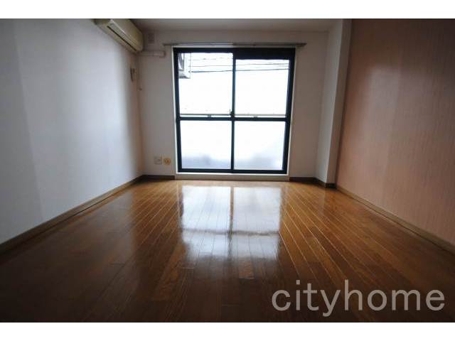 Living and room. Veranda