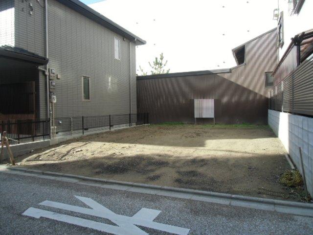 Local land photo. Local (12 May 2013) Shooting