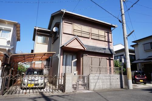 Local appearance photo. Local (11 May 2013) Shooting