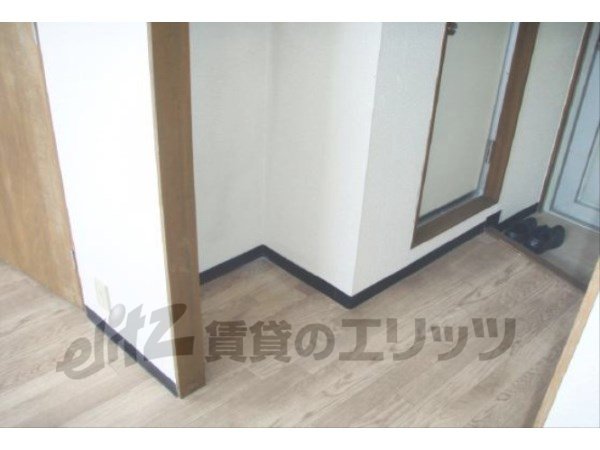 Other room space. Corridor