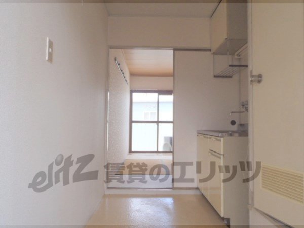 Other room space. Corridor