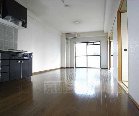 Living and room. Living 12 Pledge.