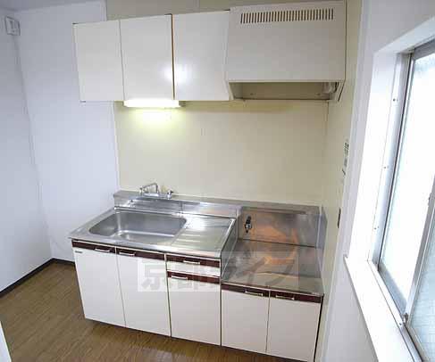 Kitchen. Two-burner stove is installed Allowed