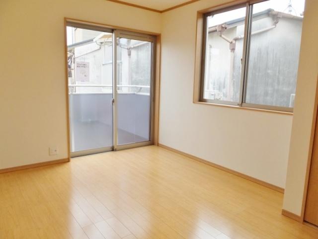 Non-living room. Second floor 6.75 Pledge