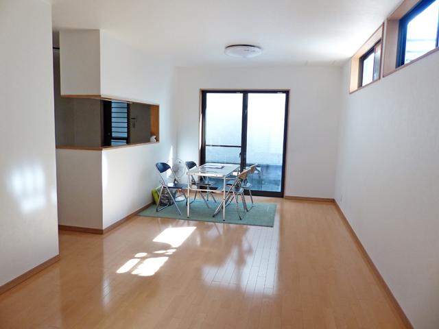 Living. Spacious 15,5 Pledge