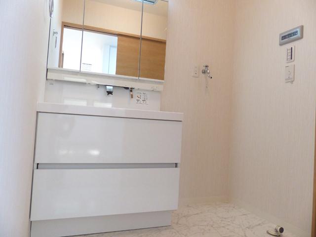 Power generation ・ Hot water equipment. Storage of slide type