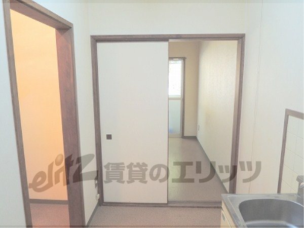 Other room space. Corridor