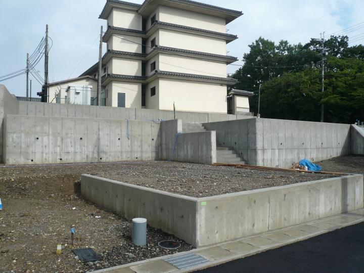 Local photos, including front road. Local (September 2013) Shooting