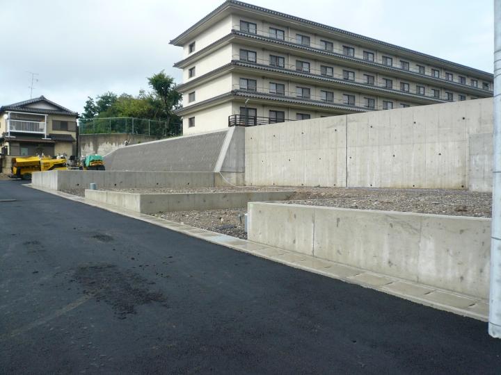 Local photos, including front road. Local (September 2013) Shooting