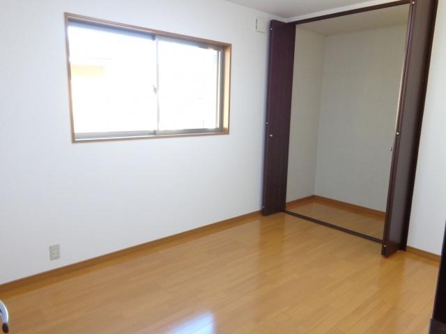 Non-living room. Second floor Western-style north 6 Pledge