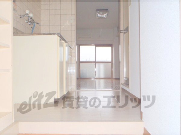 Other room space. Corridor