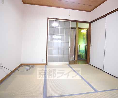 Living and room. 1 Kaibetsu angle.