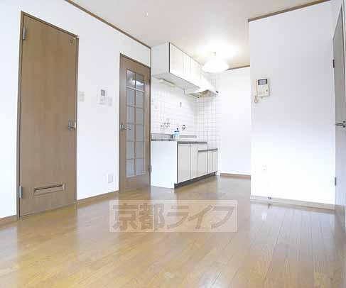 Living and room. This is an 8-quires of LDK.