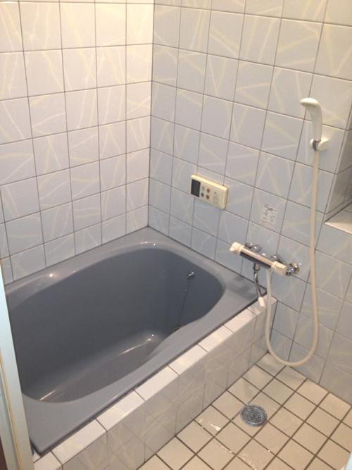 Bathroom. Indoor (11 May 2013) Shooting