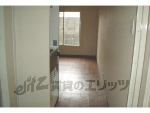 Other room space. Corridor