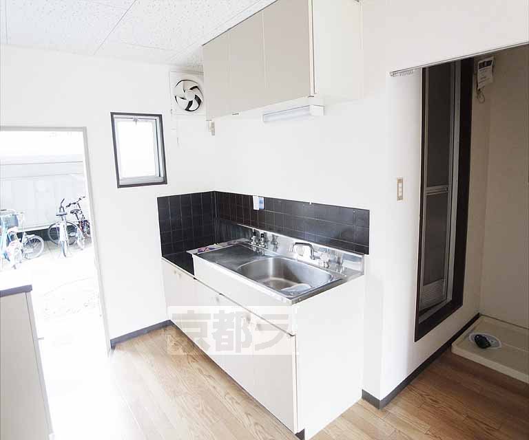 Kitchen. 106, Room photo diversion