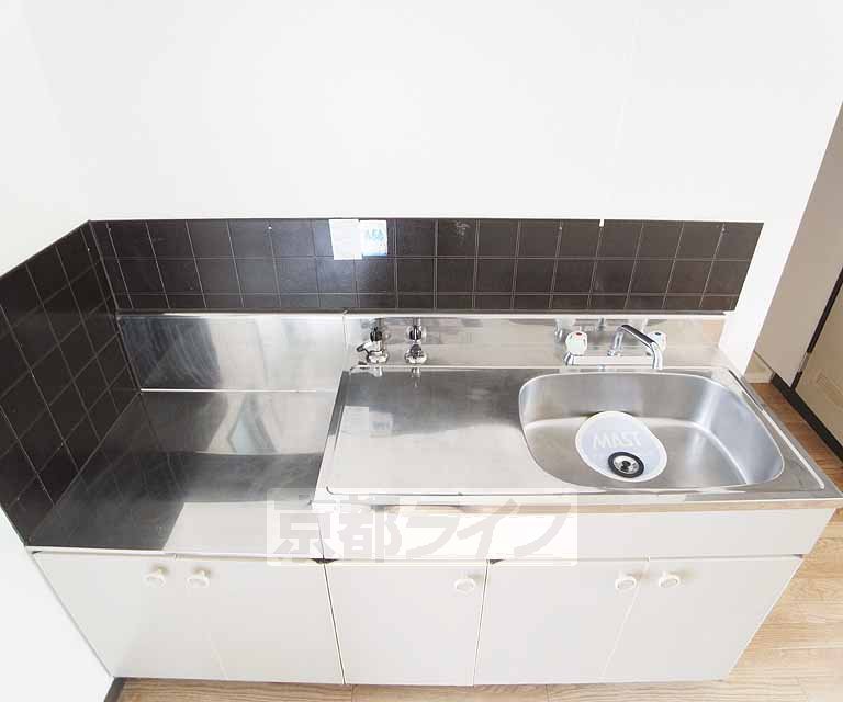 Kitchen. 106, Room photo diversion