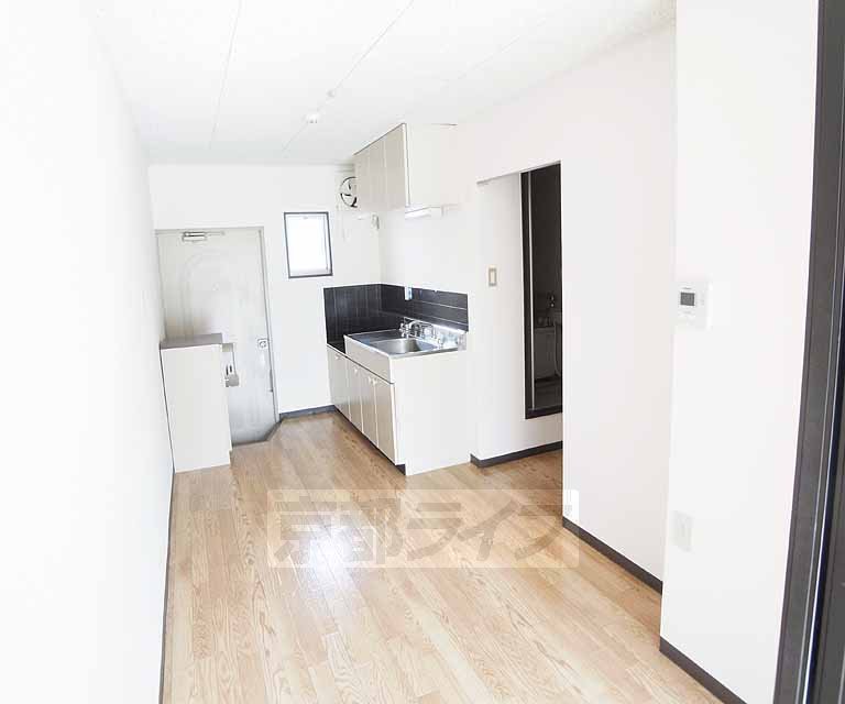 Living and room. 106, Room photo diversion