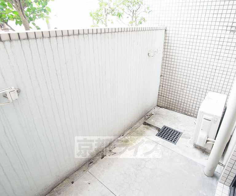 Balcony. 103, Room photo diversion