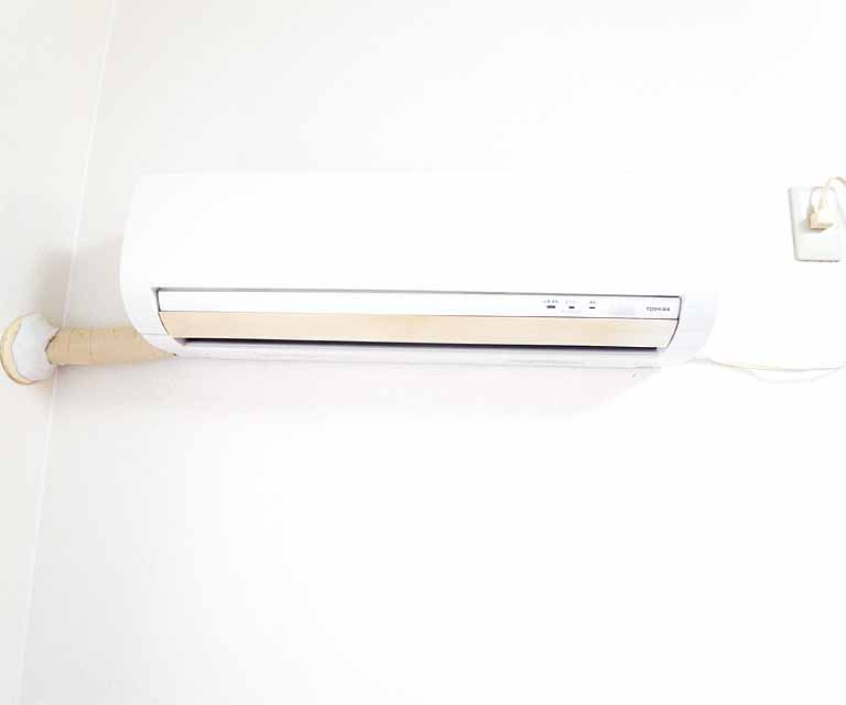 Other Equipment. 103, Room photo diversion