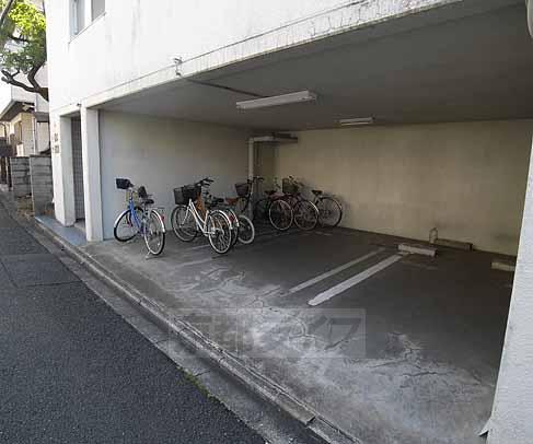 Other Equipment. 402, Room photo diversion