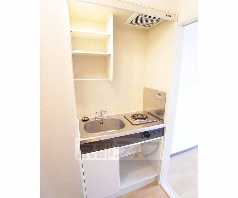 Kitchen. 207, Room photo diversion