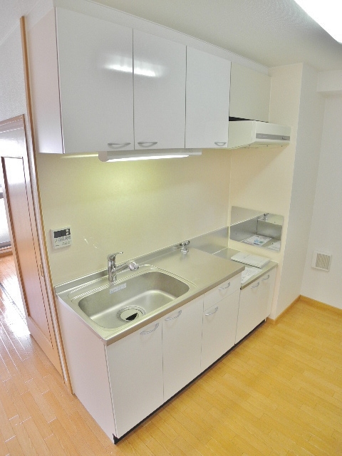 Kitchen. Storage is also abundant