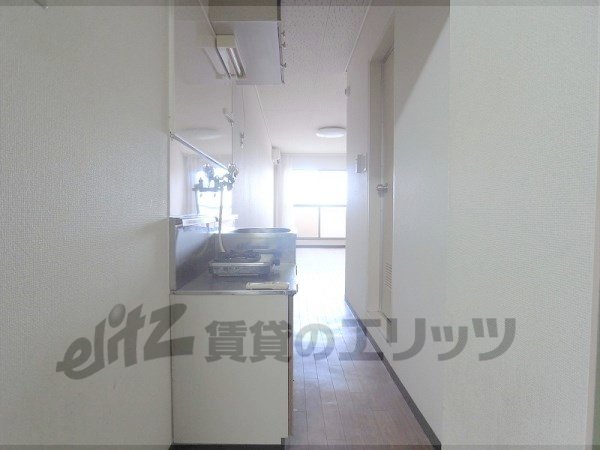 Other room space. Corridor