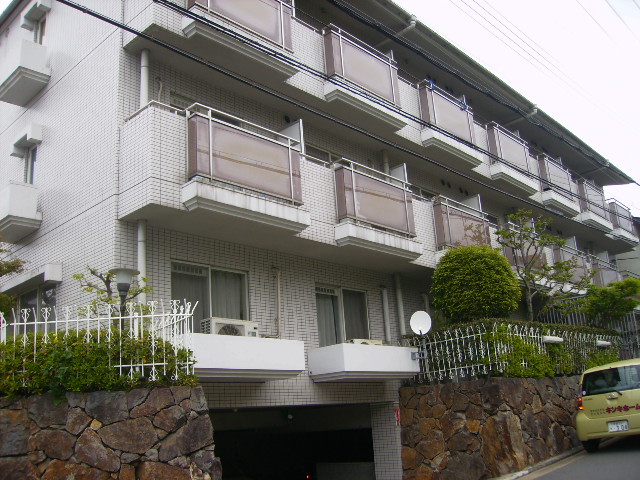 Building appearance. Please attention to your rent! !