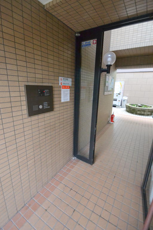 Entrance. There is auto lock!