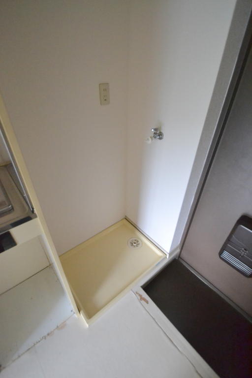 Other Equipment. Indoor Laundry Storage