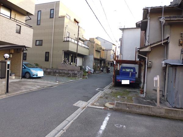 Local photos, including front road. Local (12 May 2013) Shooting