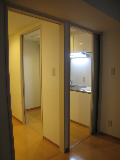 Other. Independent kitchen