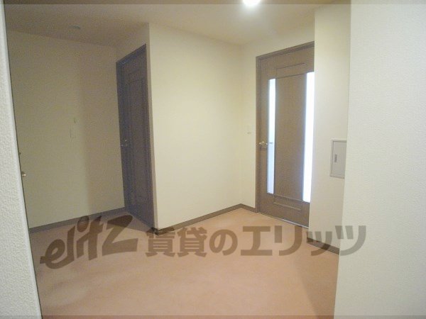 Other room space. Corridor