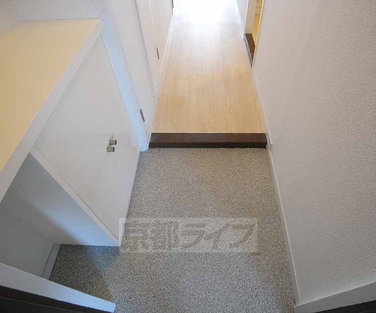 Entrance. 3-A photo diversion