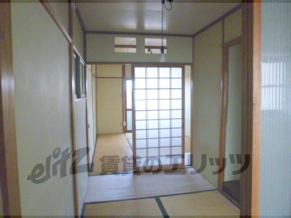 Other room space. Corridor