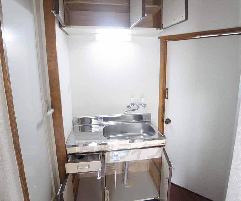 Kitchen. 301, Room photo diversion