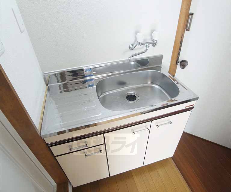 Kitchen. 301, Room photo diversion