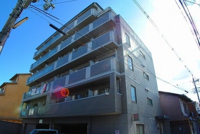 Building appearance. Beefier appearance