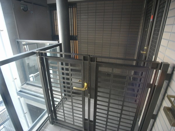 Entrance. Entrance before space