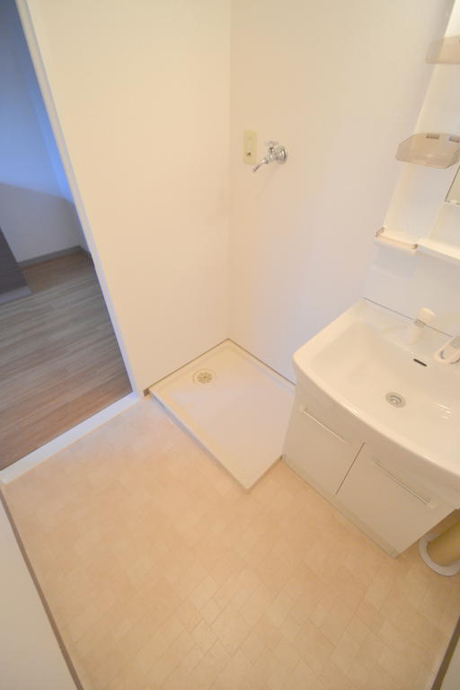 Other Equipment. Waterproof bread