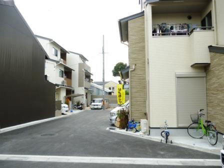 Local photos, including front road. Local (August 2013) Shooting