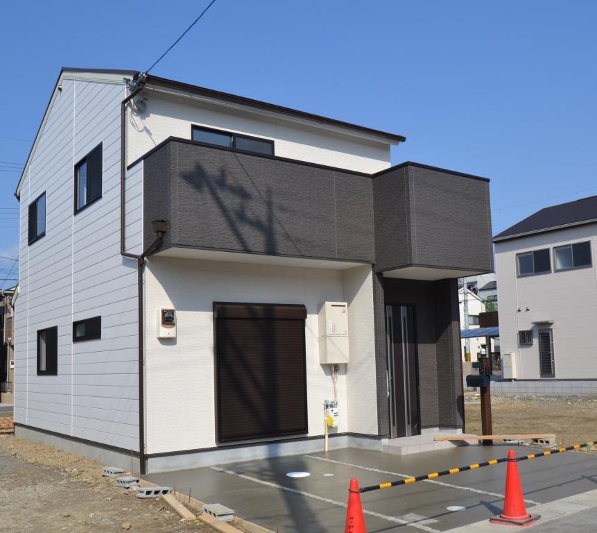 Model house photo. Our construction cases