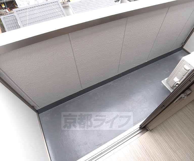 Balcony. A width balcony.