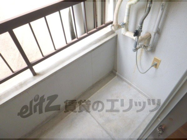 Balcony. It is the west side of the veranda