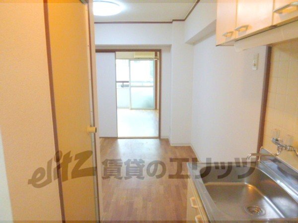 Other room space. Corridor